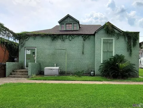 318 Opelousas St, Donaldsonville, LA 70346
