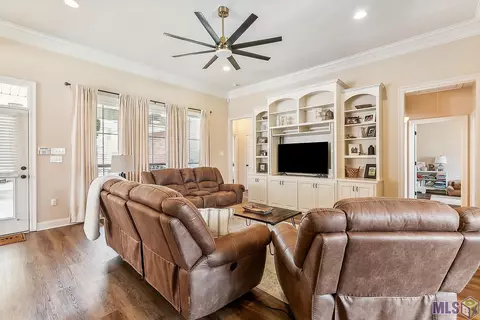 13274 Brookcrest Dr, Walker, LA 70785 photo 5