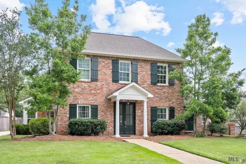 311 W Plantation Ridge Ct, Baton Rouge, LA 70810