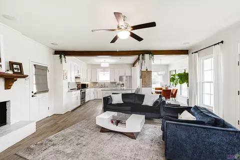 9879 Kinglet Dr, Baton Rouge, LA 70809