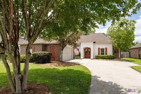 40432 Misty Oak Ct, Prairieville, LA 70769