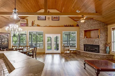 14051 Mill Settlement Trce, Denham Springs, LA 70726