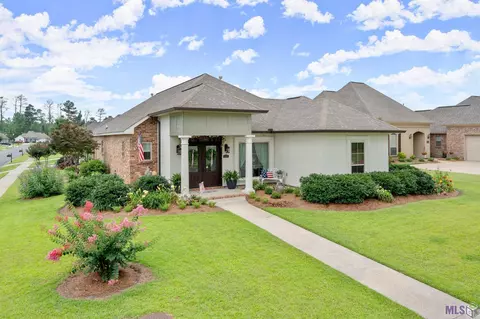 13246 Brookcrest Dr, Walker, LA 70785
