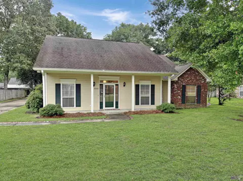 8010 Darlene Ave, Denham Springs, LA 70706