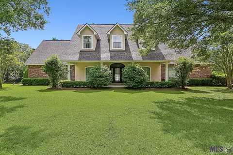 10220 Ginger Place Dr, Baton Rouge, LA 70817