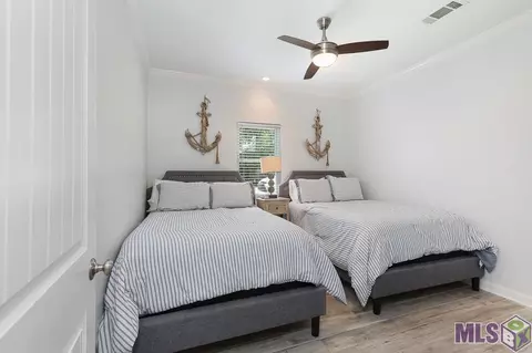 Bedroom - 31558 Judith Dr, Springfield, LA 70462 photo 3 of 5