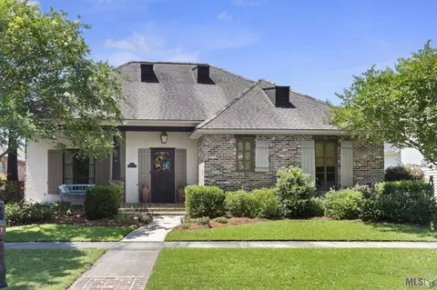 1506 Berwick Bnd, Zachary, LA 70791