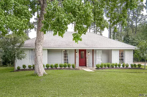 925 N Coventry Dr, Baton Rouge, LA 70808