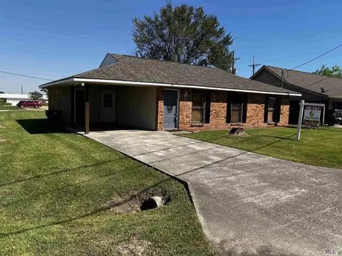 101 Anna St, Donaldsonville, LA 70346