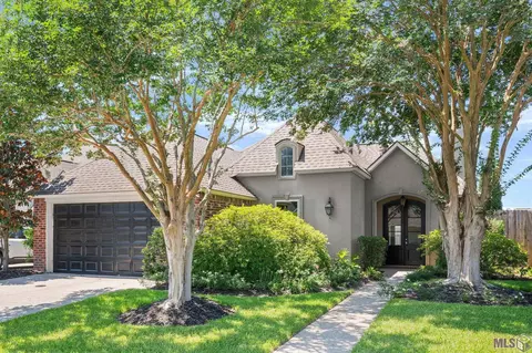 10554 Oak Bend Dr, Baton Rouge, LA 70809