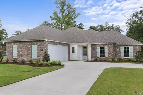 6345 Landmor Dr, Greenwell Springs, LA 70739