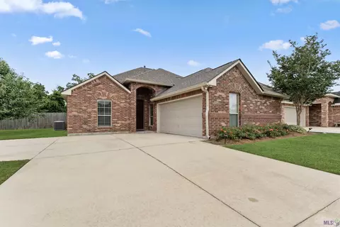 10207 Montrachet Dr, Baton Rouge, LA 70817