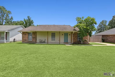 17536 Paladin Dr, Baton Rouge, LA 70817 photo 2