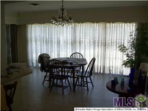 Dining - 15151 Plank Rd, Baker, LA 70714 photo 1 of 1