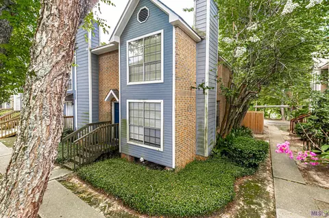 66 Stokes Ct, Baton Rouge, LA 70808