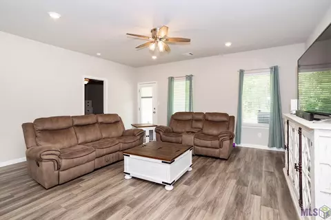 13789 Wincrest Dr, Walker, LA 70785 photo 11