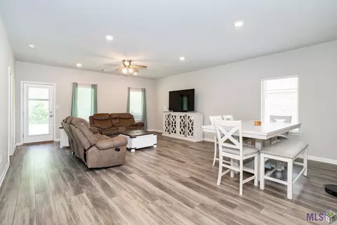 13789 Wincrest Dr, Walker, LA 70785 photo 9