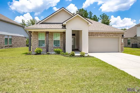 13789 Wincrest Dr, Walker, LA 70785