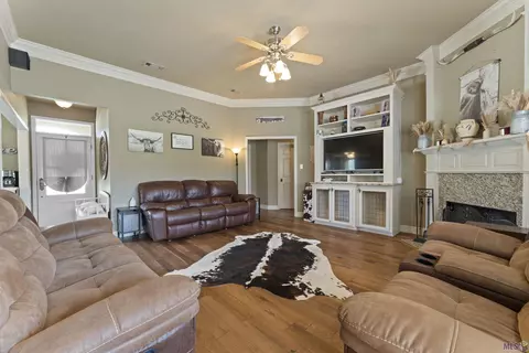 13070 N Ridge Dr, Walker, LA 70785 photo 8