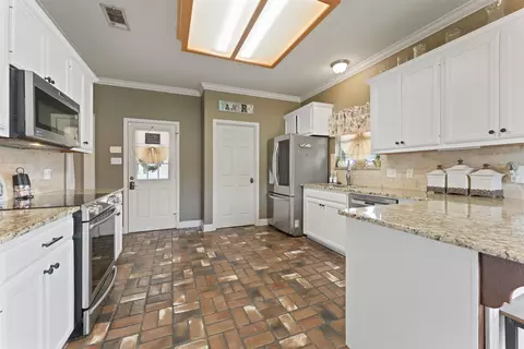 13070 N Ridge Dr, Walker, LA 70785 photo 4