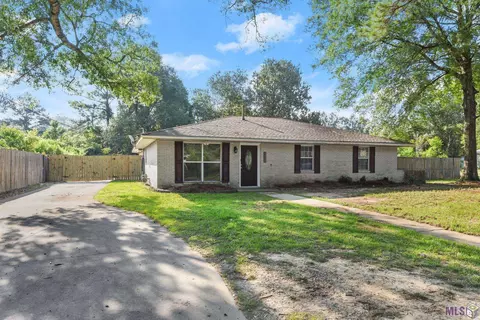 2028 S Woodcrest Ave, Denham Springs, LA 70726