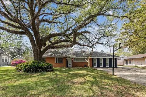 725 Parlange, Baton Rouge, LA 70806