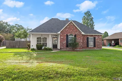25888 Richmond S Ridge Ave, Denham Springs, LA 70726