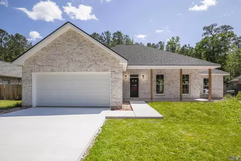42310 S Falcon Dr, Ponchatoula, LA 70454