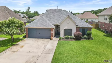 37404 Cypress Place Ave, Geismar, LA 70734