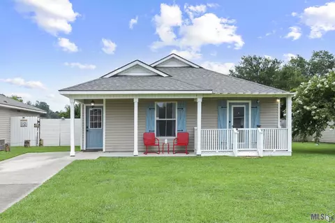 23482 Country Manor Ave, Denham Springs, LA 70726