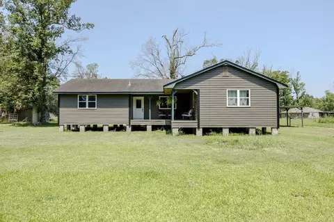 12343 Laurel Ridge Rd, Saint Amant, LA 70774