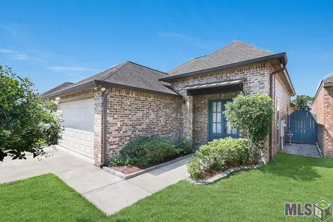 7826 Valencia Ct, Baton Rouge, LA 70810