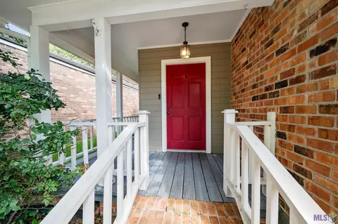 930 E Tom Stokes Ct, Baton Rouge, LA 70810