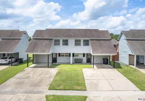 870872 Meadow Glen Ave, Zachary, LA 70791
