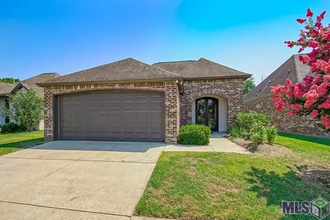 7703 Ibiza Dr, Baton Rouge, LA 70820