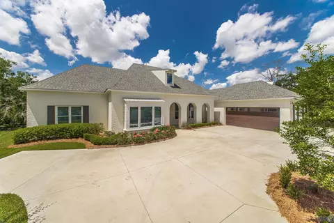 7940 Highland Rd, Baton Rouge, LA 70808
