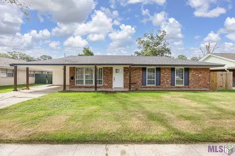 8250 Franwood Dr, Baton Rouge, LA 70806