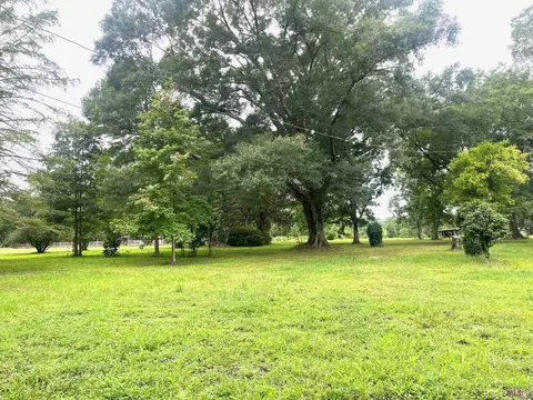 19559 Liberty Rd, Pride, LA 70770
