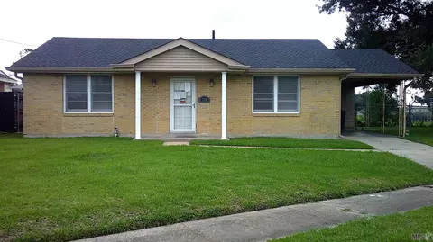 200 Elysian Dr, Houma, LA 70363
