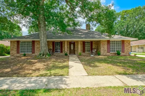 5606 Stonewall Dr, Baton Rouge, LA 70817