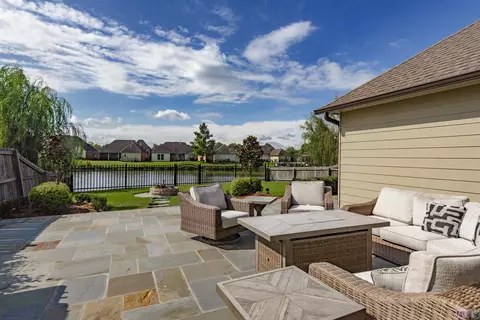 10516 Hill Pointe Ave, Baton Rouge, LA 70810