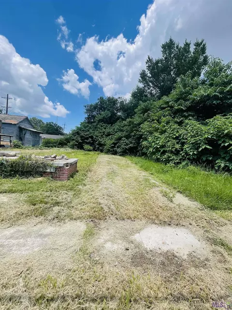 1613 Bynum Ave, Baton Rouge, LA 70802