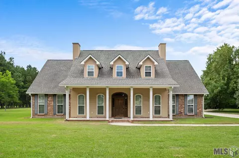 42221 Clouatre Rd, Gonzales, LA 70737