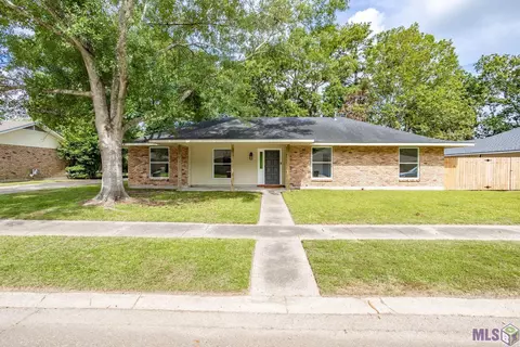 9277 Rushwood Dr, Baton Rouge, LA 70818