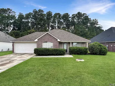 26287 Millstone Dr, Denham Springs, LA 70726