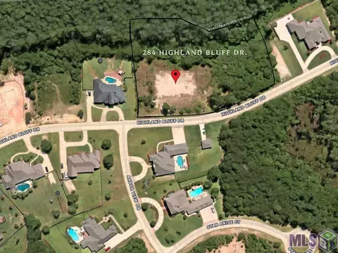 284 Highland Bluff Dr, Slidell, LA 70461