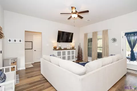 4824 E Sunset Loop, Addis, LA 70710 photo 5