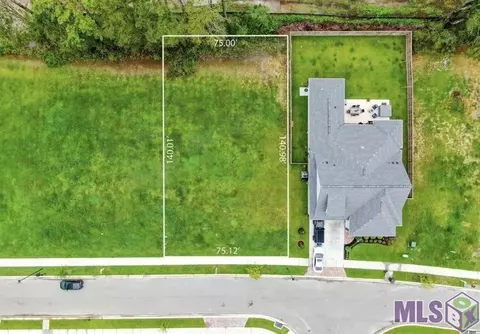 12924 Solemn Oaks Ave, Baton Rouge, LA 70818