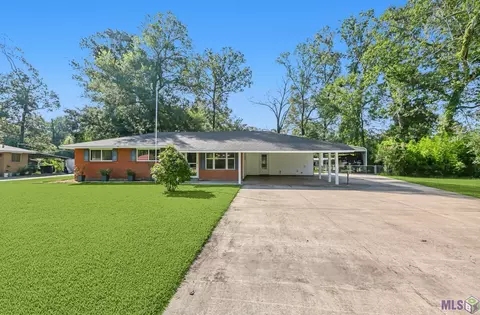 9788 Tanglewood Dr, Baton Rouge, LA 70818