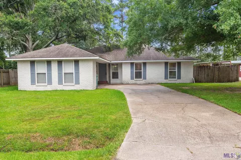 9151 Shadow Bluff Ave, Denham Springs, LA 70726